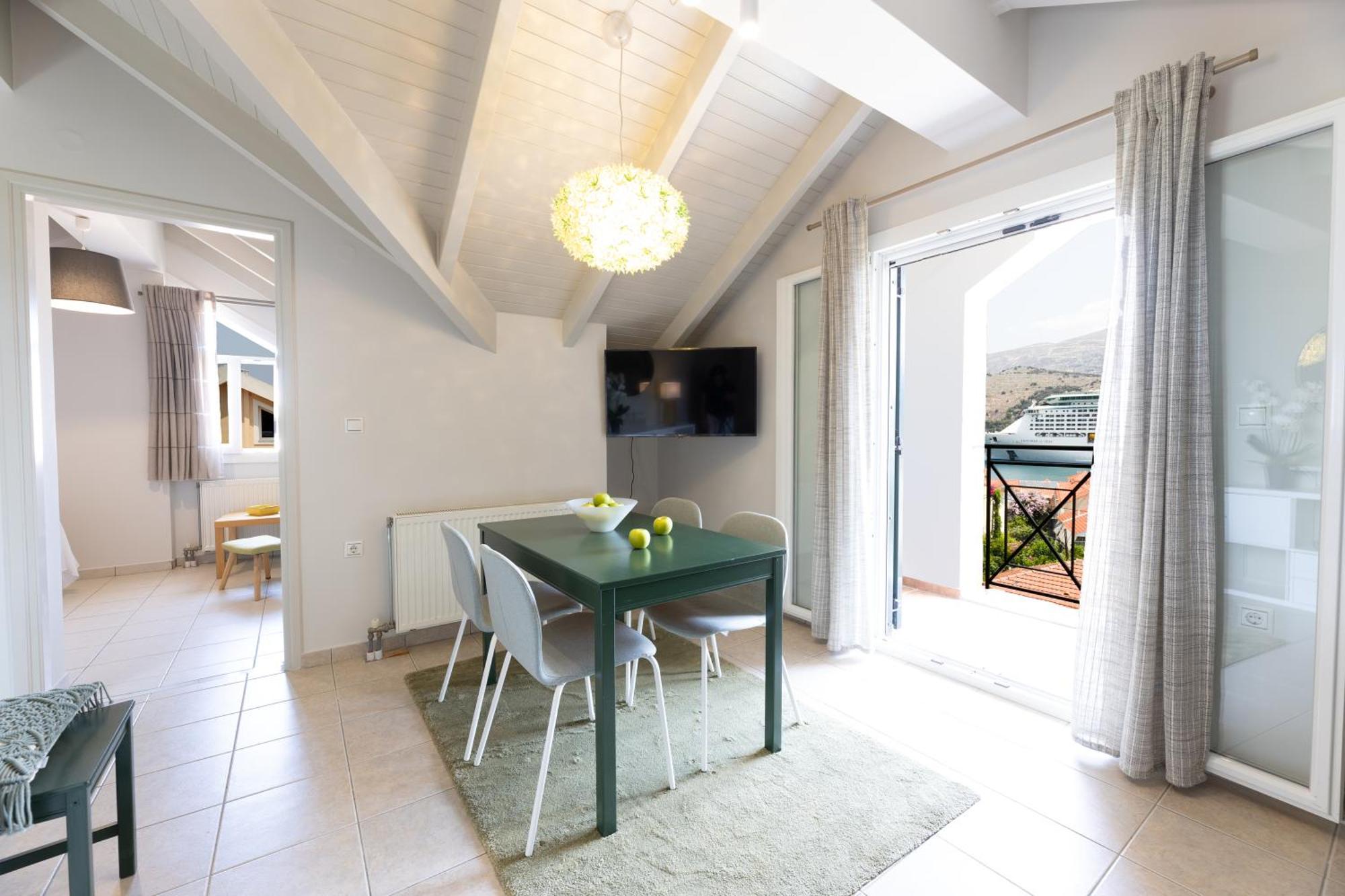 Domus City Apartment Argostoli  Ngoại thất bức ảnh
