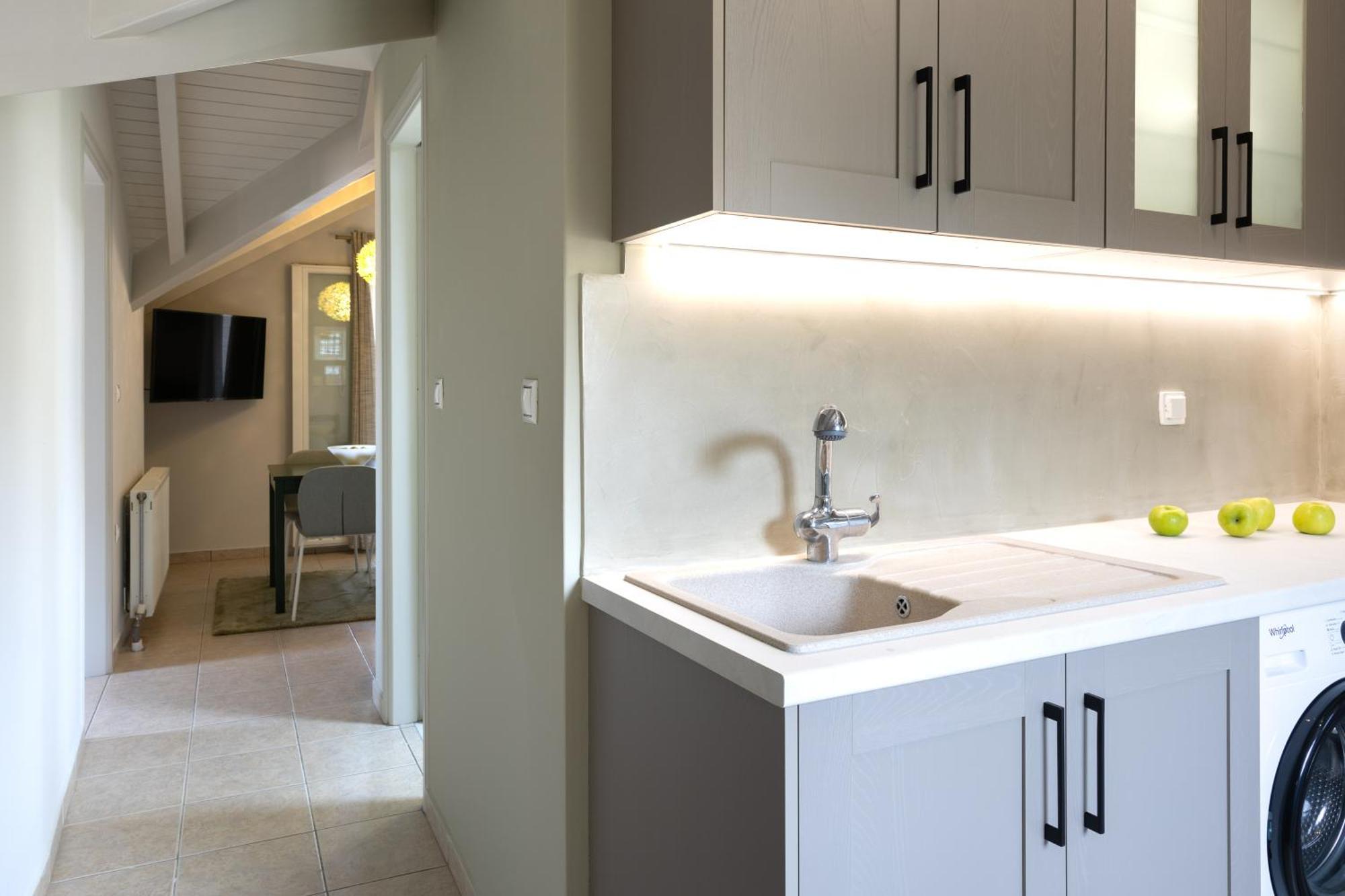 Domus City Apartment Argostoli  Ngoại thất bức ảnh