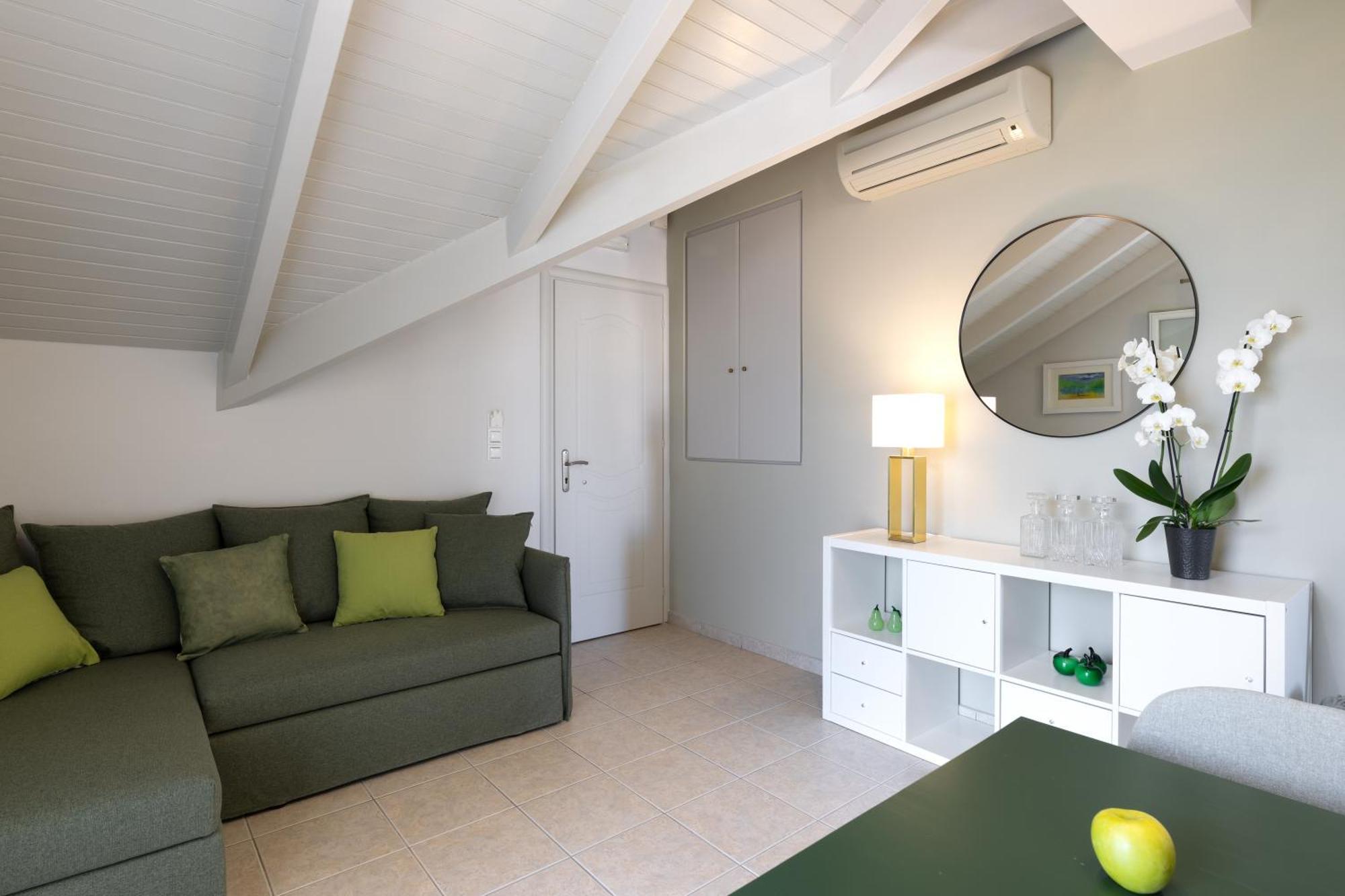 Domus City Apartment Argostoli  Ngoại thất bức ảnh